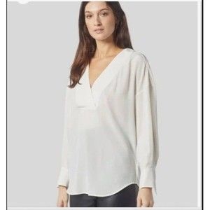 Equipment Natalinne Ivory Silk Sheer Oversized V-neck Pleated Top Blouse sz XS/S